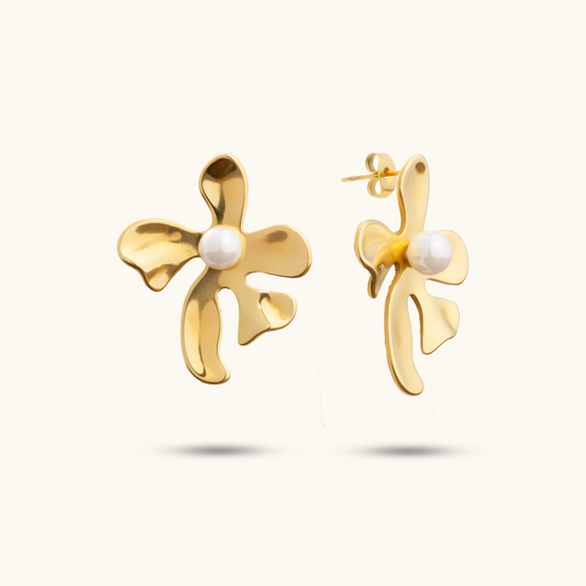 Pearl Flower Earrings - 18K Gold Plated